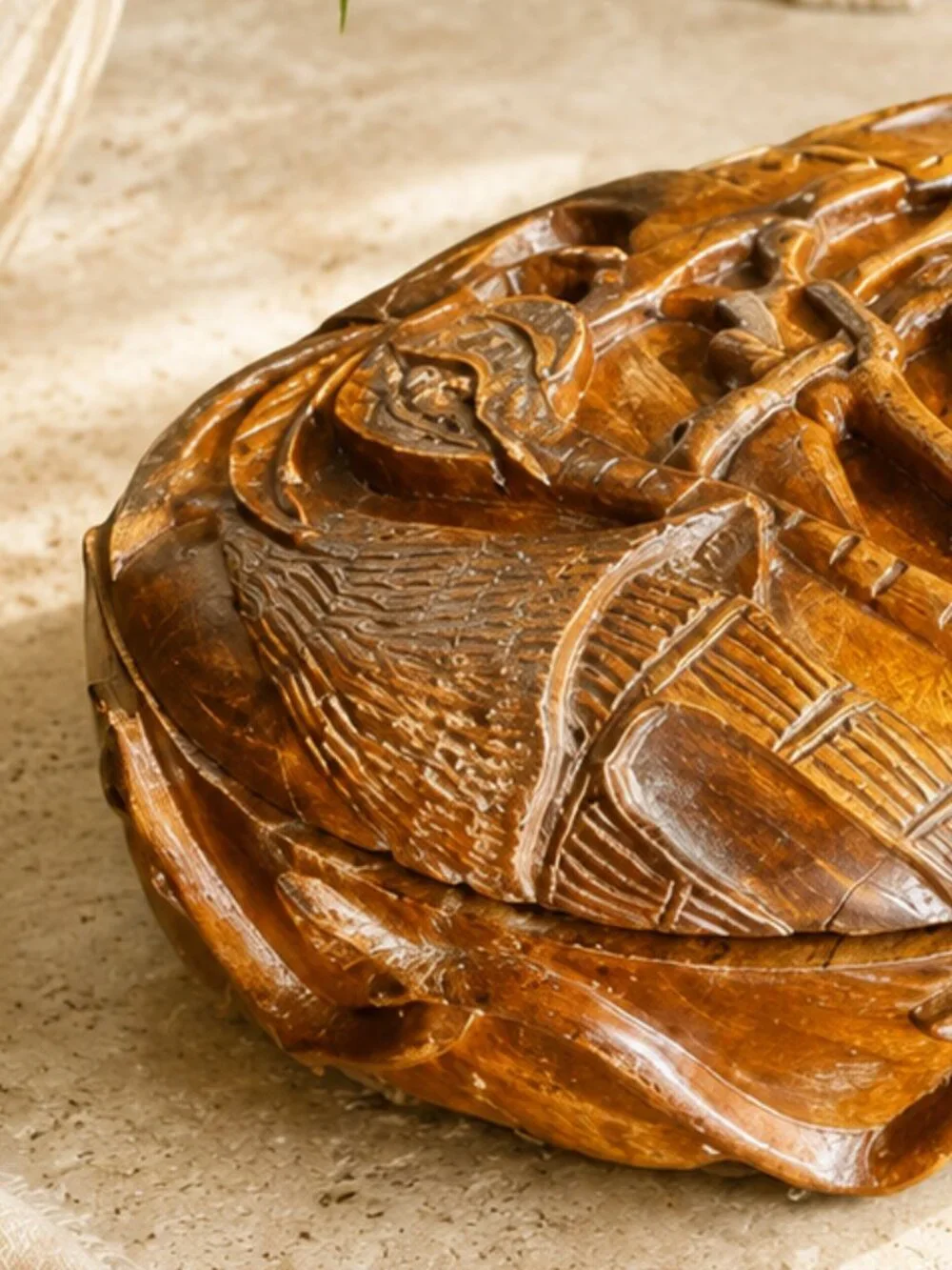 Vintage Hand Carved Folk Art Indonesian Balinese Wooden Snuff Box